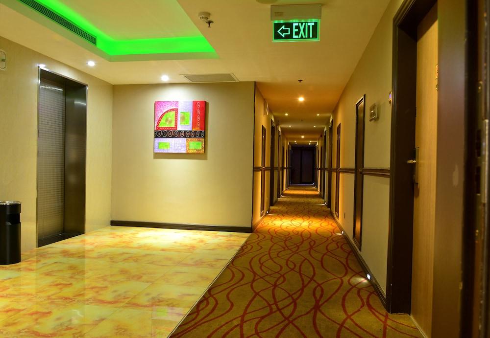 Pearl Grand Hotel Colombo Eksteriør billede