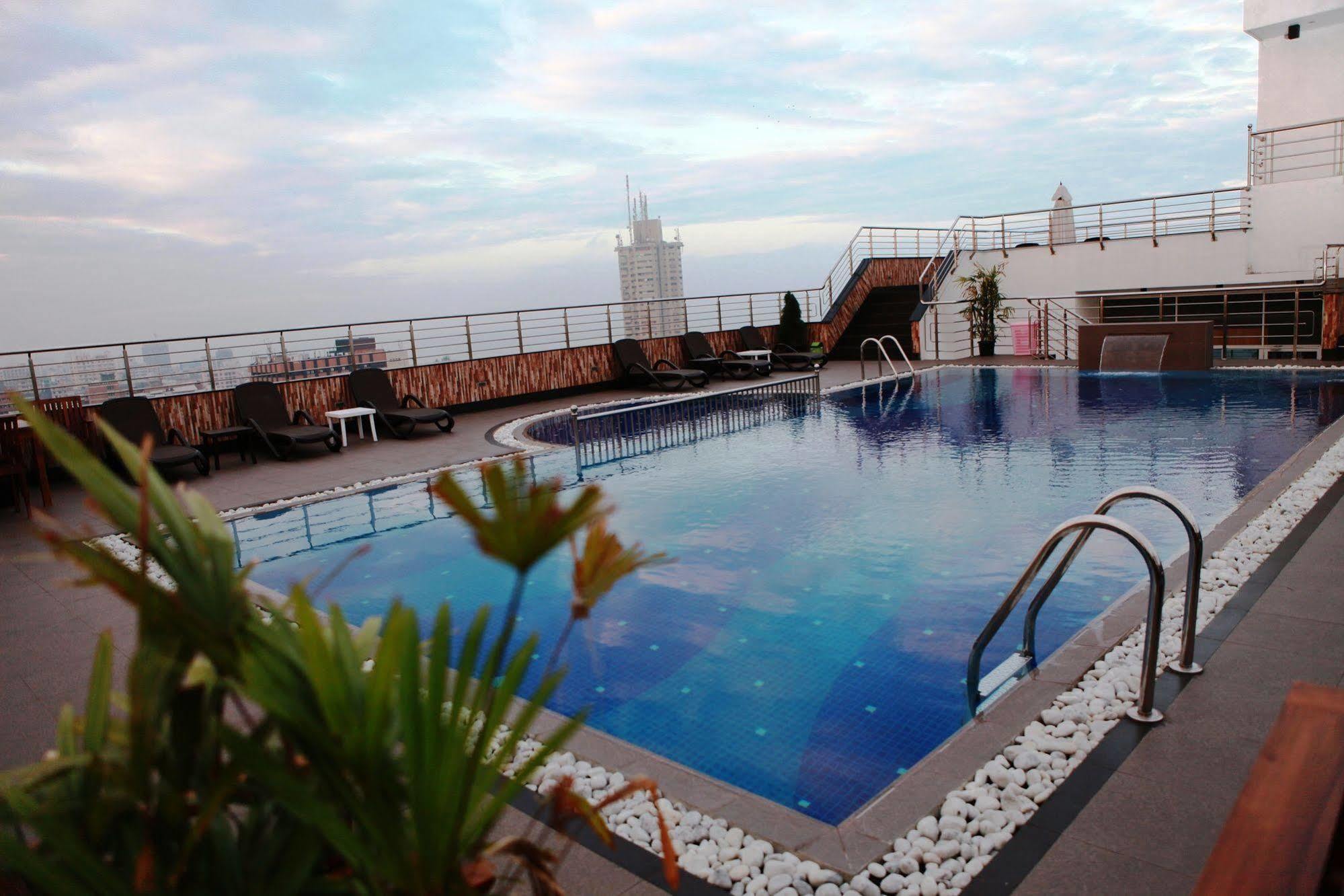 Pearl Grand Hotel Colombo Eksteriør billede